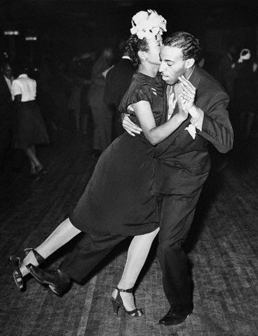 Swinging with the Lindy at the Savoy Ballroom